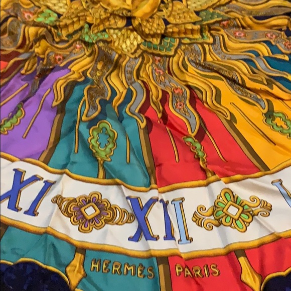 Hermès Silk Scarf - Picture 5 of 8